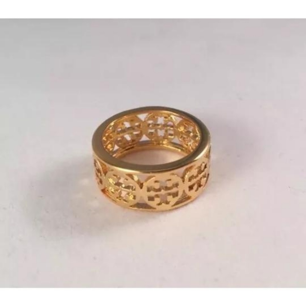 TORY BURCH KINSLEY CUTOUT LOGO GOLD TONE BAND RING - Picture 2 of 6
